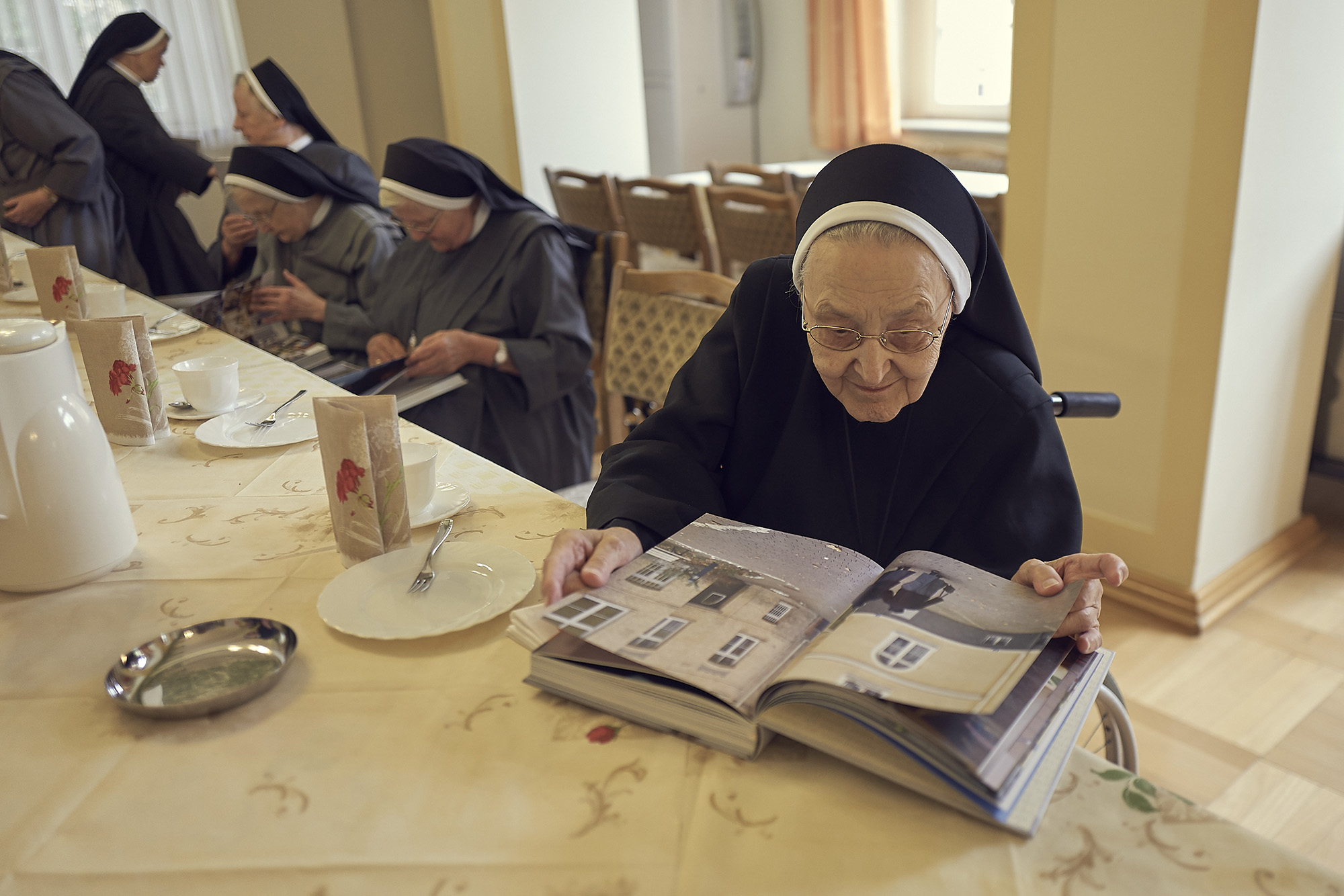 13_Gottgewollt_Buchuebergabe_2019-08-15_-14